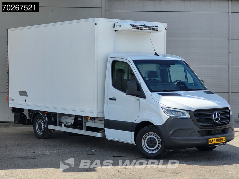 Mercedes-Benz Sprinter 317 CDI Koelwagen Vriezer Laadklep Thermo King V-200 MAX 230V Stekker LED Airco 10inch MBUX CarPlay Euro6 Koel Koeler Kühl Kühle - Kühltransporter: das Bild 5 Mercedes-Benz Sprinter 317 CDI Koelwagen Vriezer Laadklep Thermo King V-200 MAX 230V Stekker LED Airco 10inch MBUX CarPlay Euro6 Koel Koeler Kühl Kühle - Kühltransporter: das Bild 5