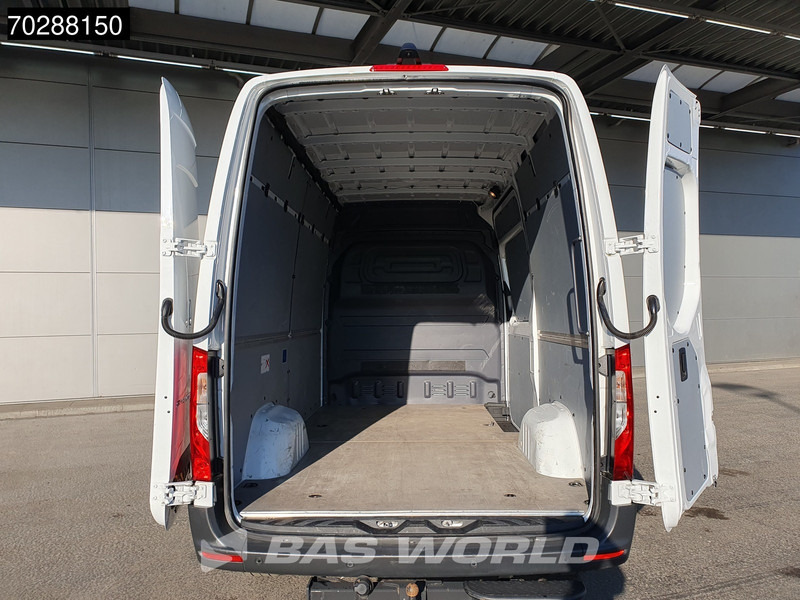 Mercedes-Benz Sprinter 319 CDI Automaat L2H2 Trekhaak Airco MBUX CarPlay Parkeersensoren Euro6 L2 12m3 Airco Trekhaak - Kastenwagen: das Bild 3 Mercedes-Benz Sprinter 319 CDI Automaat L2H2 Trekhaak Airco MBUX CarPlay Parkeersensoren Euro6 L2 12m3 Airco Trekhaak - Kastenwagen: das Bild 3
