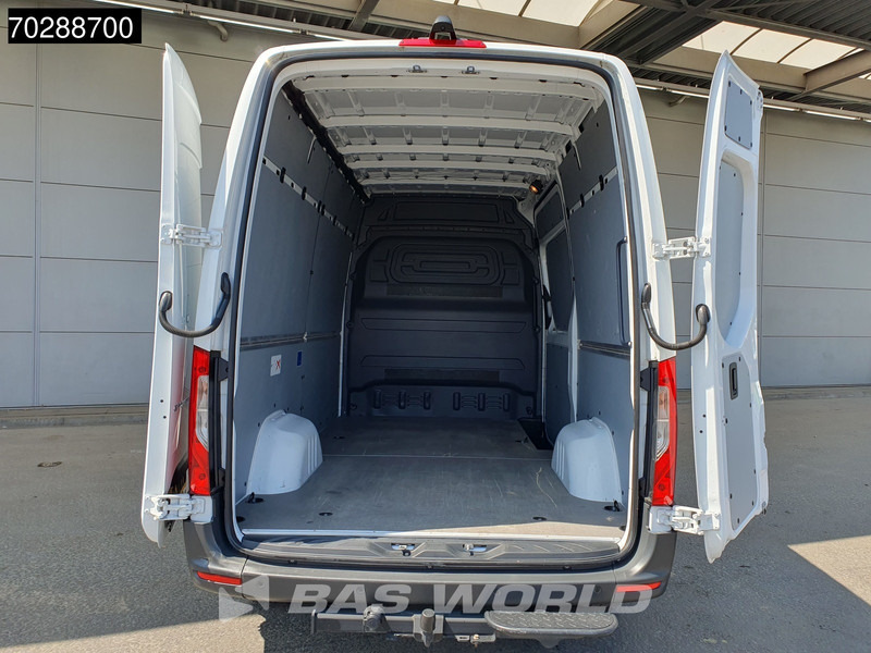 Mercedes-Benz Sprinter 319 CDI COMING SOON! Automaat L2H2 190PK Trekhaak Airco Camera Parkeersensoren Euro6 L2 12m3 Airco Trekhaak - Kastenwagen: das Bild 3 Mercedes-Benz Sprinter 319 CDI COMING SOON! Automaat L2H2 190PK Trekhaak Airco Camera Parkeersensoren Euro6 L2 12m3 Airco Trekhaak - Kastenwagen: das Bild 3