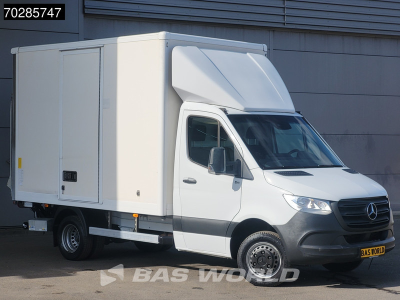 Mercedes-Benz Sprinter 514 CDI Laadklep Automaat Zijdeur Bakwagen Dubbellucht Airco Cruise MBUX CarPlay Euro6 Meubelbak Koffer 17m3 Airco Cruise contro - Koffer Transporter: das Bild 3 Mercedes-Benz Sprinter 514 CDI Laadklep Automaat Zijdeur Bakwagen Dubbellucht Airco Cruise MBUX CarPlay Euro6 Meubelbak Koffer 17m3 Airco Cruise contro - Koffer Transporter: das Bild 3
