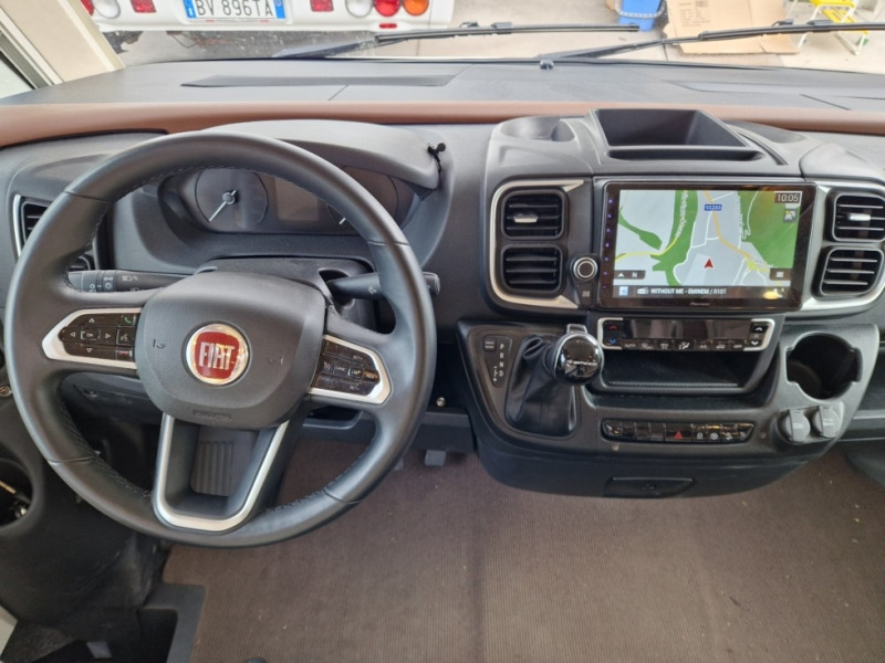 Carthago Chic C Line I 4.9 LE/L - Integriertes Wohnmobil: das Bild 5 Carthago Chic C Line I 4.9 LE/L - Integriertes Wohnmobil: das Bild 5