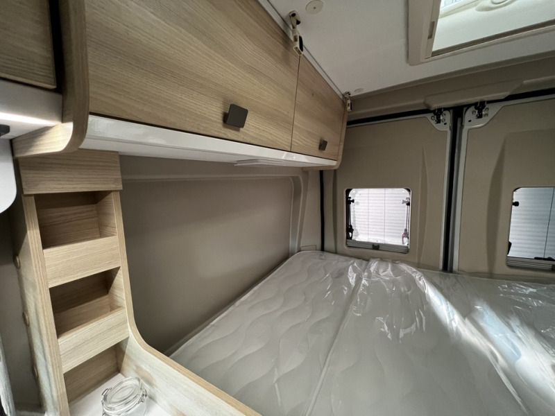 Camper Van, Zustand - NEU Chausson V594S First Line: das Bild 6