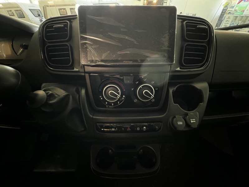 Camper Van, Zustand - NEU Chausson V594S First Line: das Bild 9