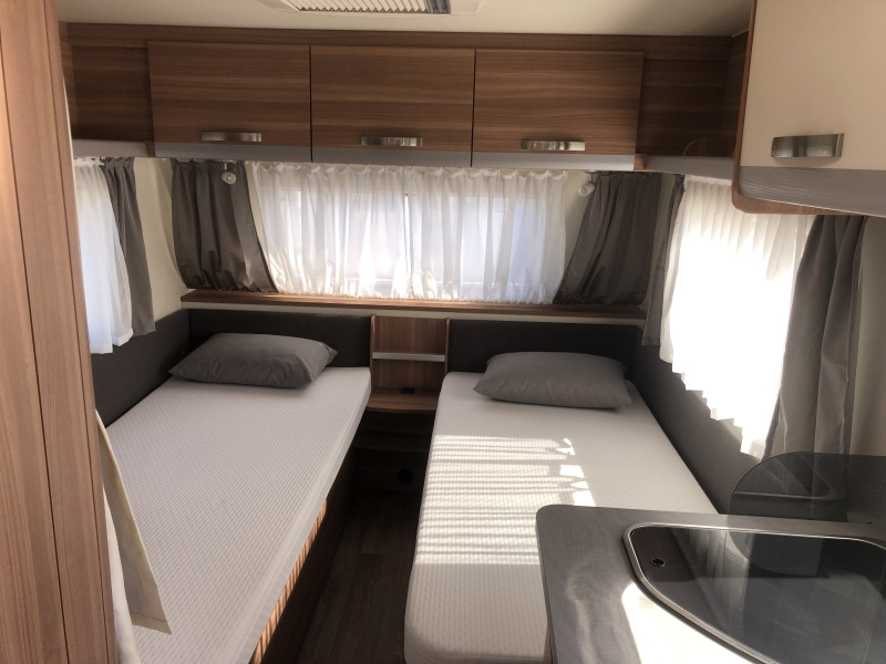 WEINSBERG CARAONE 480 EU - Wohnwagen: das Bild 5 WEINSBERG CARAONE 480 EU - Wohnwagen: das Bild 5