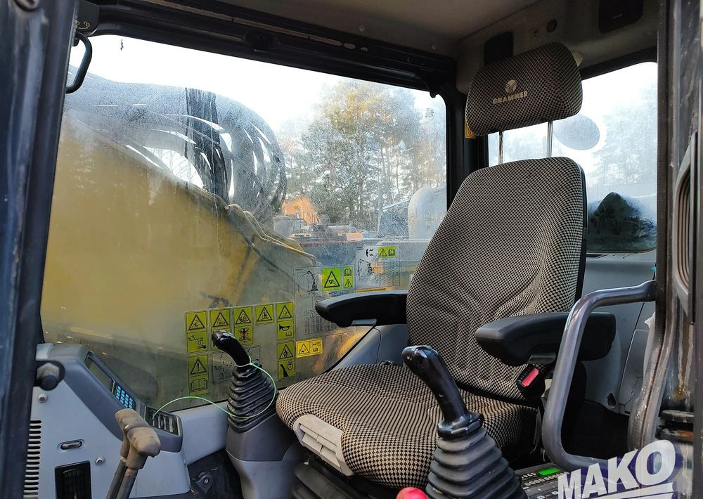 Kettenbagger Komatsu PC228USLC-3: das Bild 8 Kettenbagger Komatsu PC228USLC-3: das Bild 8