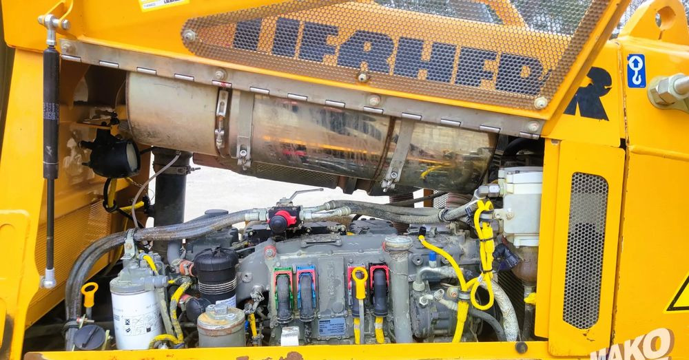 Bulldozer Liebherr PR736LGP: das Bild 11
