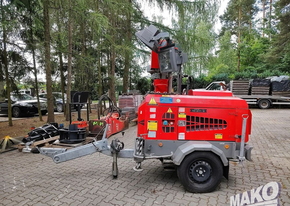 Wieża oświetleniowa Generac Superlight VT1 - Lichtmasten: das Bild 2 Wieża oświetleniowa Generac Superlight VT1 - Lichtmasten: das Bild 2