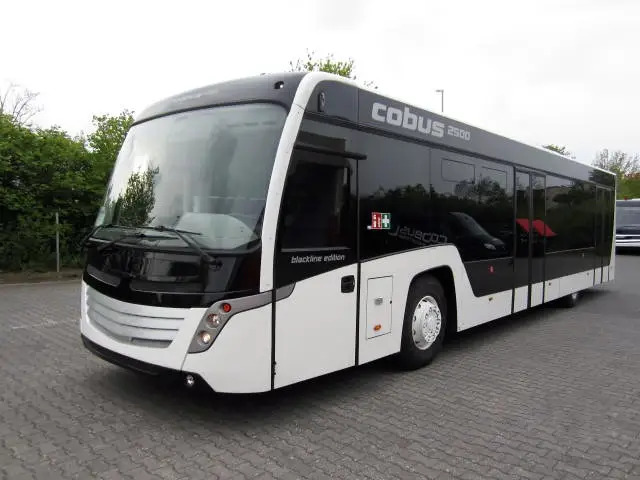 CONTRAC COBUS 2500 - Flughafenbus: das Bild 1 CONTRAC COBUS 2500 - Flughafenbus: das Bild 1
