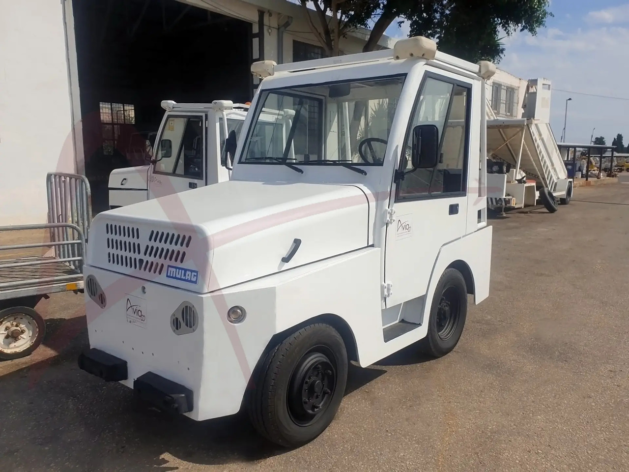 MULAG COMET 3 - Gepäckschlepper: das Bild 2 MULAG COMET 3 - Gepäckschlepper: das Bild 2