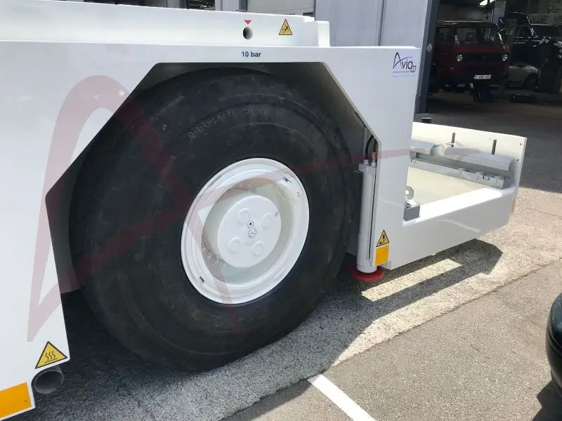 SCHOPF F396W - Flugzeugschlepper: das Bild 5 SCHOPF F396W - Flugzeugschlepper: das Bild 5