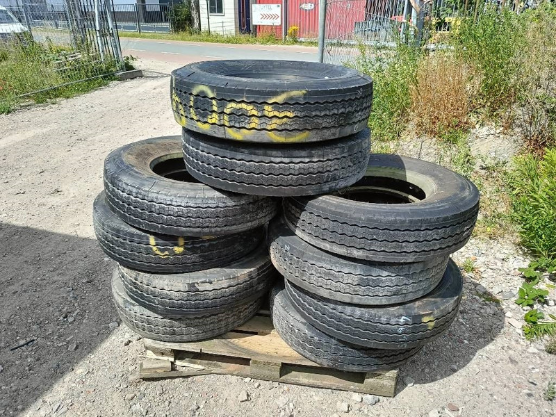 Banden landbouwbanden michelin dunlop 9.5R17.5 + 2 - Felgen und Reifen für Baumaschine: das Bild 2 Banden landbouwbanden michelin dunlop 9.5R17.5 + 2 - Felgen und Reifen für Baumaschine: das Bild 2