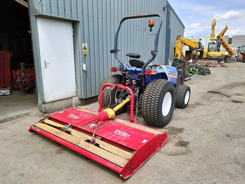 Iseki TG 5390 compacte tractor met maaier votex p12 4x4 - Kleintraktor: das Bild 4 Iseki TG 5390 compacte tractor met maaier votex p12 4x4 - Kleintraktor: das Bild 4