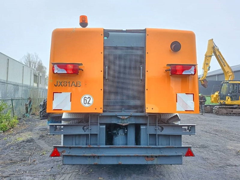 Schmidt TSJ630 man runway snow cleaning sneeuwschuif 2008 - Schneepflug für Landmaschine: das Bild 3 Schmidt TSJ630 man runway snow cleaning sneeuwschuif 2008 - Schneepflug für Landmaschine: das Bild 3