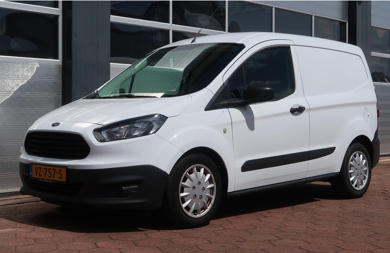 Ford Transit Courier 1.5 TDCI Ambiente Start&Stop AIRCO/ MARGE/ LAGE KM/ NETTE AUTO! - Kleintransporter: das Bild 4 Ford Transit Courier 1.5 TDCI Ambiente Start&Stop AIRCO/ MARGE/ LAGE KM/ NETTE AUTO! - Kleintransporter: das Bild 4