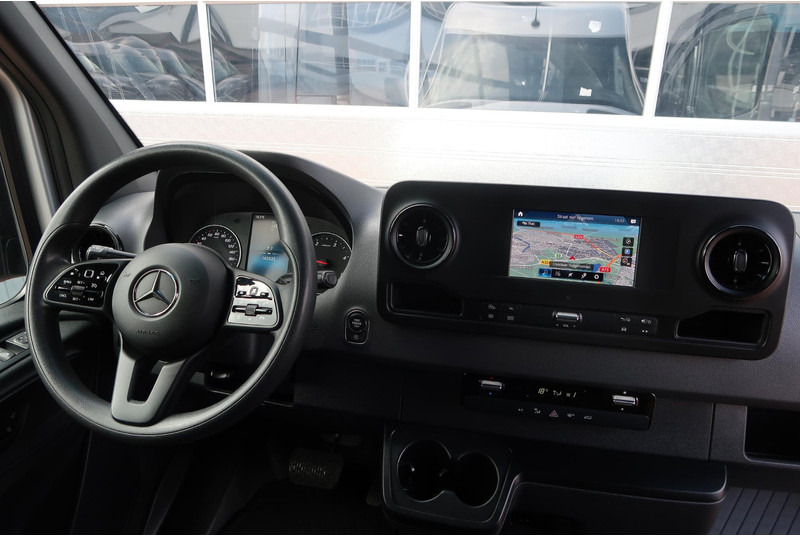 Mercedes-Benz Sprinter 317 1.9 CDI L2H2 AUT/ CAMERA/ LED/ CRUISE/ CLIMA/ MBUX - Kastenwagen: das Bild 5 Mercedes-Benz Sprinter 317 1.9 CDI L2H2 AUT/ CAMERA/ LED/ CRUISE/ CLIMA/ MBUX - Kastenwagen: das Bild 5