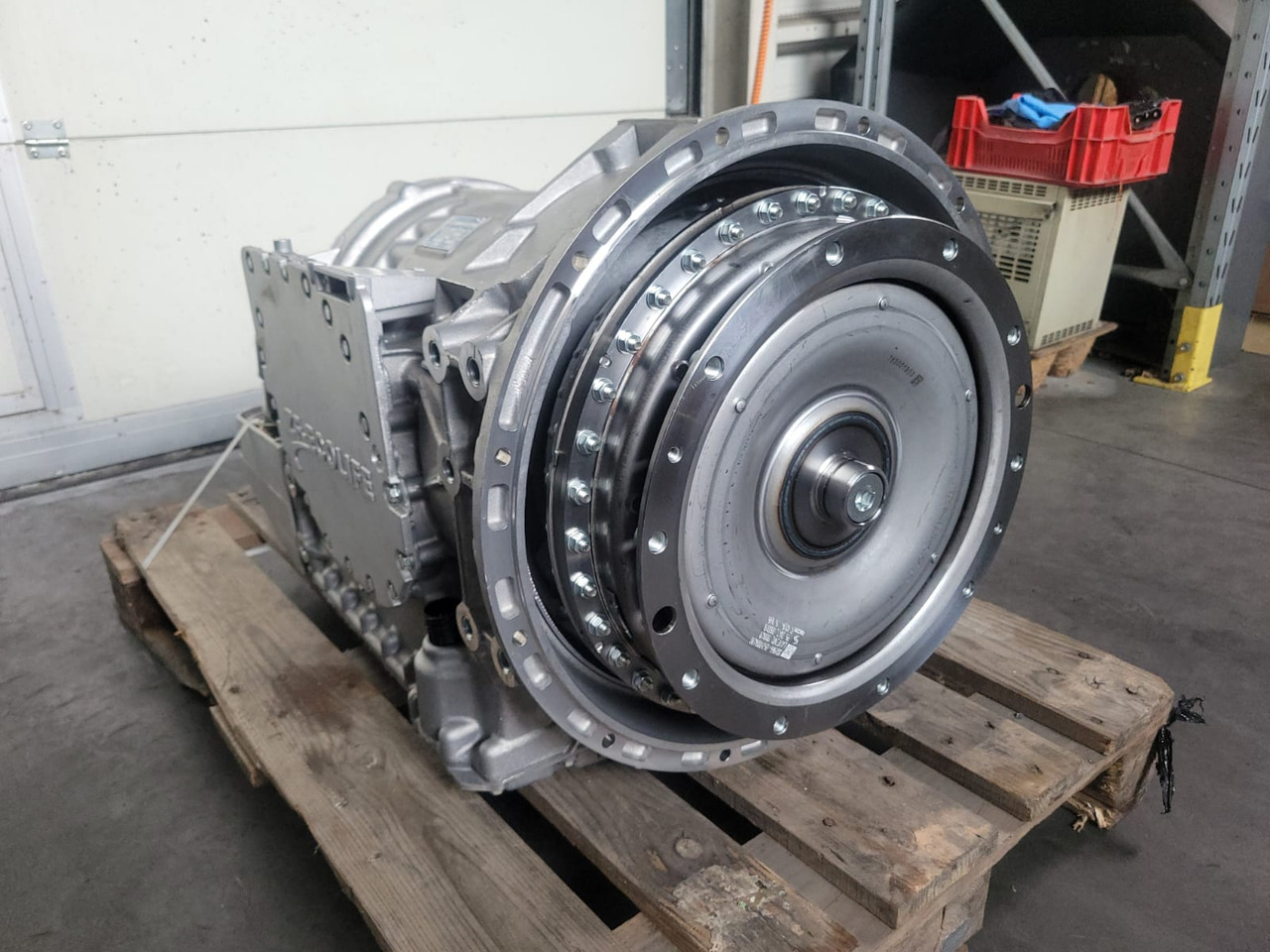 ZF 6 AP 1200B - Getriebe für Bus: das Bild 2 ZF 6 AP 1200B - Getriebe für Bus: das Bild 2
