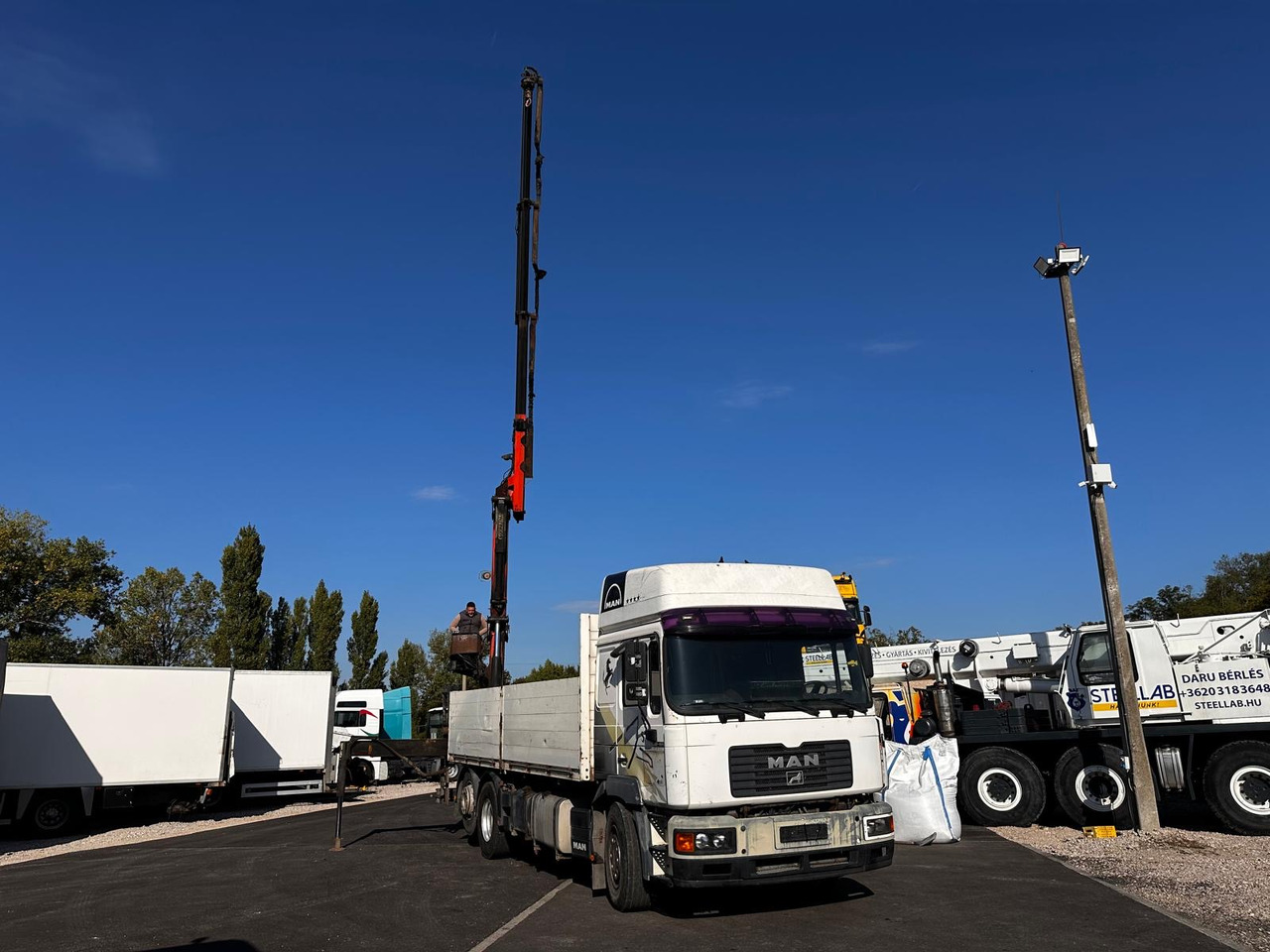 MAN F2000 26.413 Palfinger pk 16000 - Autokran: das Bild 3 MAN F2000 26.413 Palfinger pk 16000 - Autokran: das Bild 3