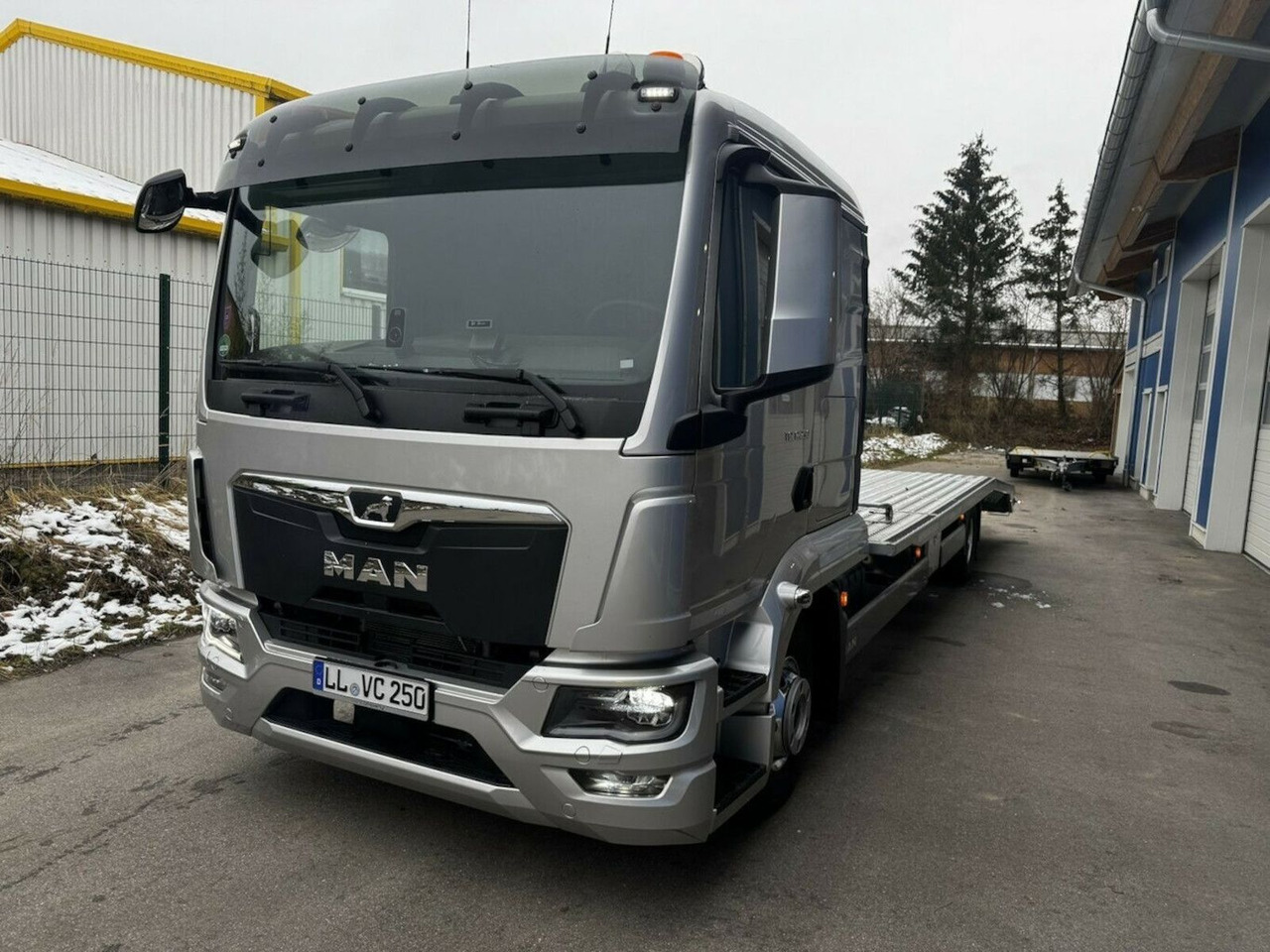 MAN TGL 12.250 BL Autotransporter Netto 116714- - Abschleppwagen: das Bild 3 MAN TGL 12.250 BL Autotransporter Netto 116714- - Abschleppwagen: das Bild 3