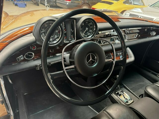 MERCEDES-BENZ 280 SE Cabrio W111 BRABUS-Classic Restauration - Cabrio: das Bild 5 MERCEDES-BENZ 280 SE Cabrio W111 BRABUS-Classic Restauration - Cabrio: das Bild 5