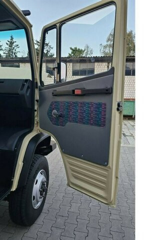 MERCEDES-BENZ 814 DA T2 Vario 4x4 Allrad... - Pritsche Transporter: das Bild 5 MERCEDES-BENZ 814 DA T2 Vario 4x4 Allrad... - Pritsche Transporter: das Bild 5