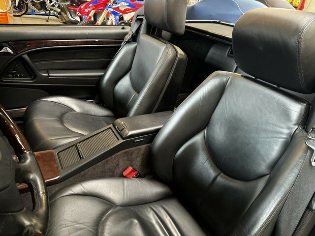 MERCEDES-BENZ SL 280 R 129 Scheckheft Mercedes - Cabrio: das Bild 2 MERCEDES-BENZ SL 280 R 129 Scheckheft Mercedes - Cabrio: das Bild 2