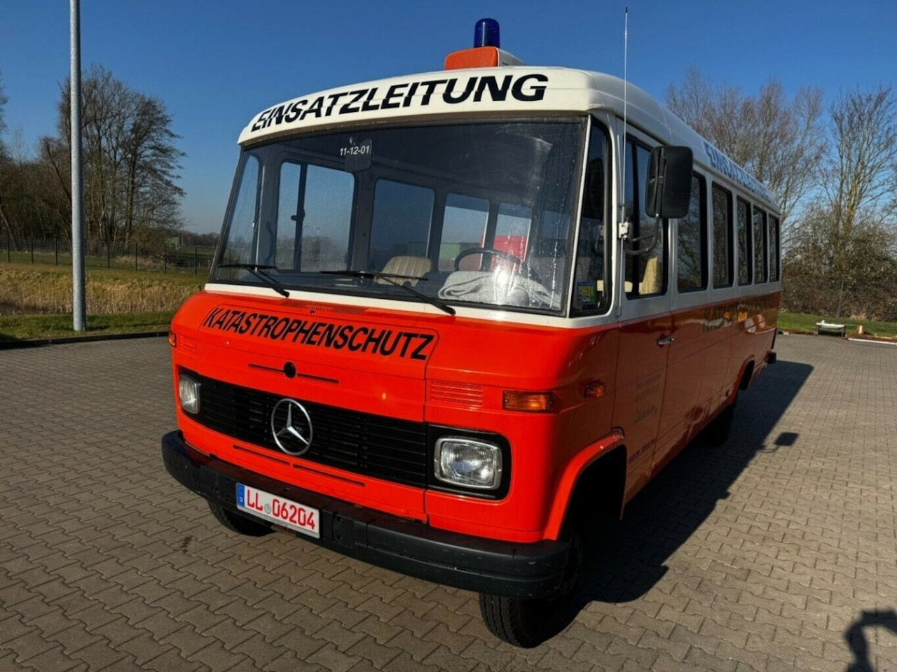 Mercedes-Benz O 309 D 608 613 Mercedes-Benz O 309D 608D H-Kennzeichen - Kastenwagen: das Bild 3 Mercedes-Benz O 309 D 608 613 Mercedes-Benz O 309D 608D H-Kennzeichen - Kastenwagen: das Bild 3