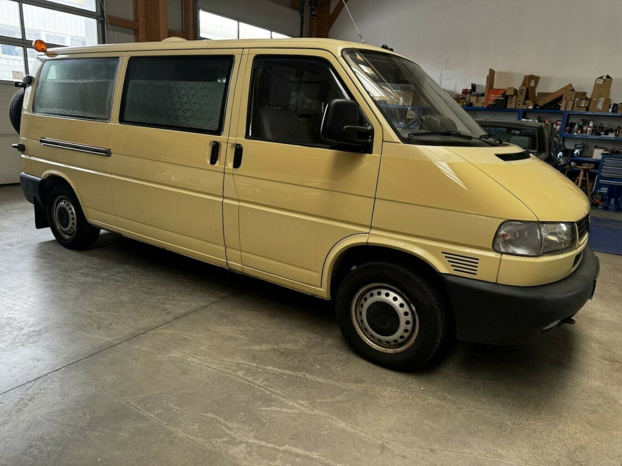 Volkswagen T4 2.5 TDI Syncro 4x4 lang 1. Hand! - Camper Van: das Bild 4 Volkswagen T4 2.5 TDI Syncro 4x4 lang 1. Hand! - Camper Van: das Bild 4