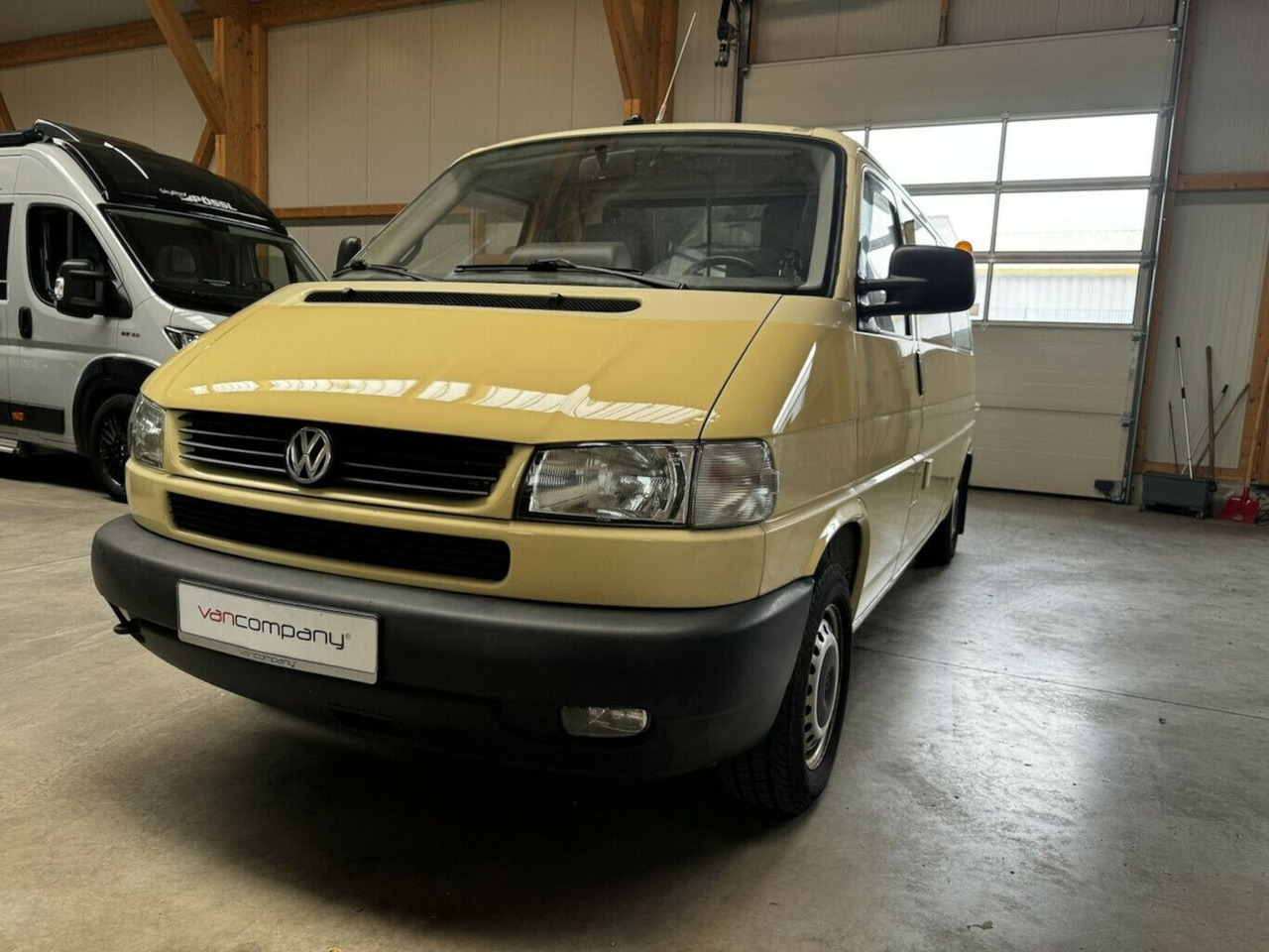 Volkswagen T4 2.5 TDI Syncro 4x4 lang 1. Hand! - Camper Van: das Bild 1 Volkswagen T4 2.5 TDI Syncro 4x4 lang 1. Hand! - Camper Van: das Bild 1