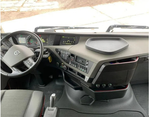 Innenraum Bild 1: Sattelzugmaschine Volvo FH 460 Globetrotter 4x2 | Leasing