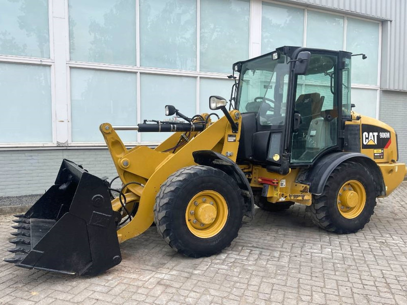 Cat 906 M 2018 - Radlader: das Bild 2 Cat 906 M 2018 - Radlader: das Bild 2