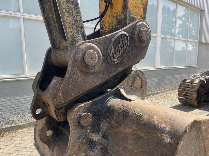 Kettenbagger Hyundai Robex 320 LC-7: das Bild 13