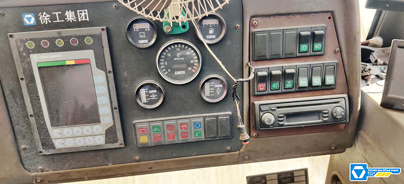 XCMG 2014 XGC130 130ton used crawler crane price - Raupenkran: das Bild 2 XCMG 2014 XGC130 130ton used crawler crane price - Raupenkran: das Bild 2