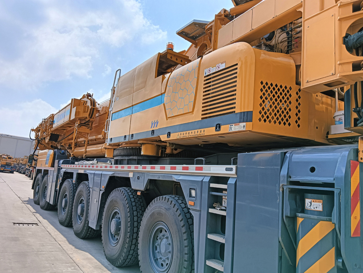 XCMG Manufacturer Second Hand Hydraulic Crane XCA600 600 Ton All Terrain Cranes Price - All-Terrain Kran: das Bild 5 XCMG Manufacturer Second Hand Hydraulic Crane XCA600 600 Ton All Terrain Cranes Price - All-Terrain Kran: das Bild 5