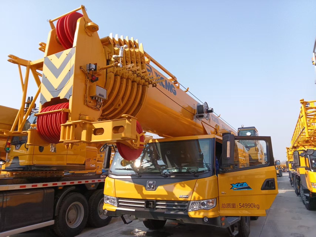 XCMG Official 2024 Year Second Hand Mobile Crane 160 Tons XCA160L8 8-Sections Hydraulic Boom Crane In Good Condition - All-Terrain Kran: das Bild 2 XCMG Official 2024 Year Second Hand Mobile Crane 160 Tons XCA160L8 8-Sections Hydraulic Boom Crane In Good Condition - All-Terrain Kran: das Bild 2