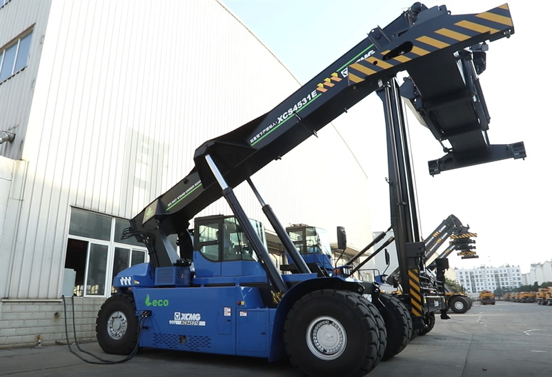 XCMG Official 45 Tons Pure Electric Container Reach Stacker XCS4531E Reach Stacker Crane Forklift - Reach stacker: das Bild 2 XCMG Official 45 Tons Pure Electric Container Reach Stacker XCS4531E Reach Stacker Crane Forklift - Reach stacker: das Bild 2
