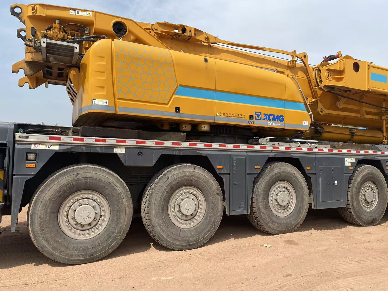 XCMG Official Used All Terrain Crane XCA300-1 300 Ton Mobile Crane Price - All-Terrain Kran: das Bild 5 XCMG Official Used All Terrain Crane XCA300-1 300 Ton Mobile Crane Price - All-Terrain Kran: das Bild 5