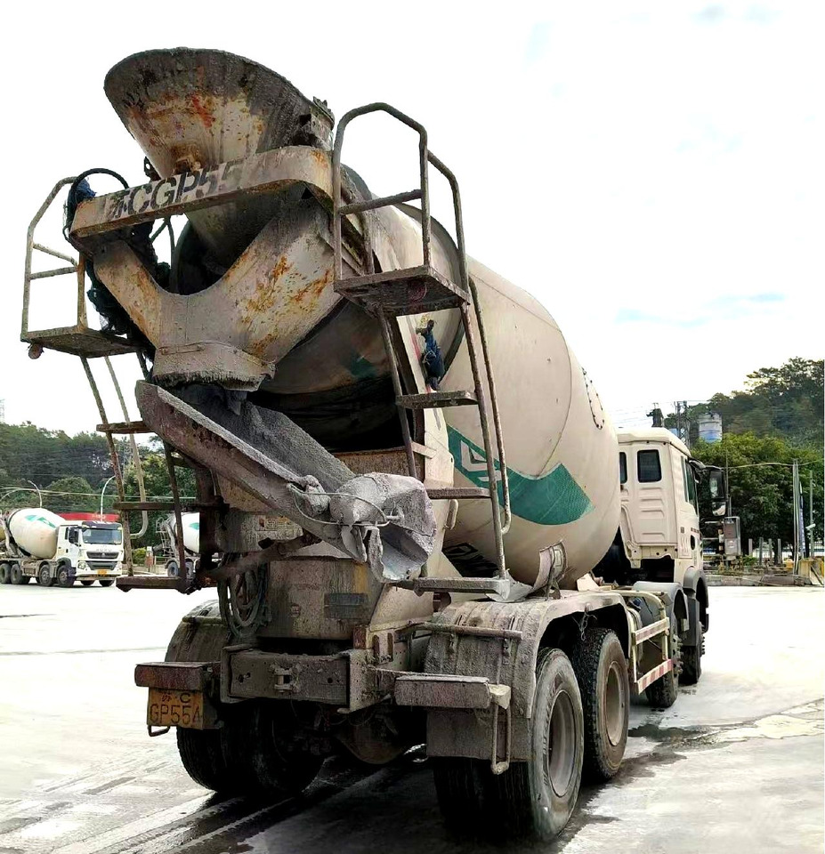 XCMG Official Used Concrete Mixer Truck HOWO G4802D 12m³ Cement Mixer Truck Price - Fahrmischer: das Bild 3 XCMG Official Used Concrete Mixer Truck HOWO G4802D 12m³ Cement Mixer Truck Price - Fahrmischer: das Bild 3