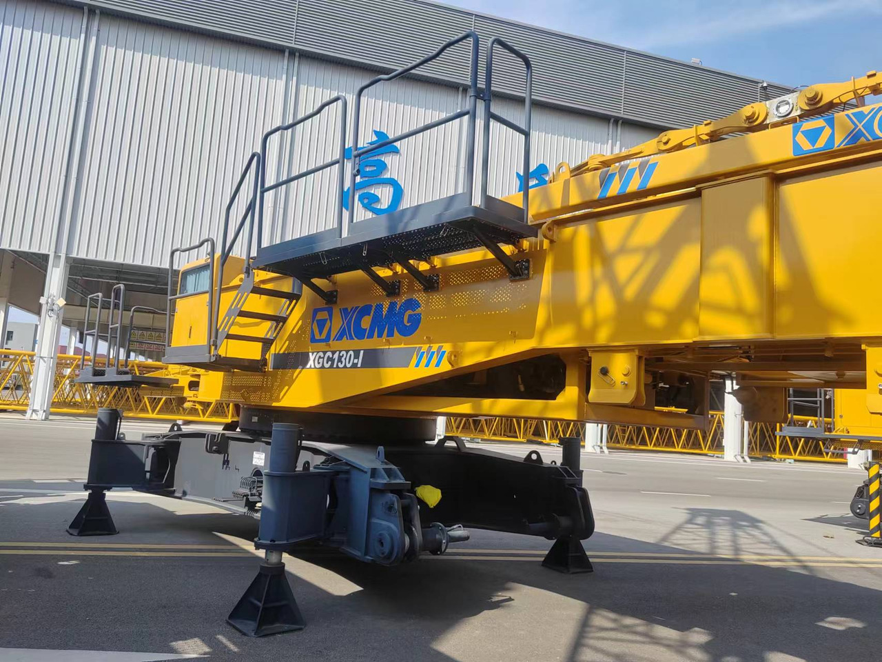 XCMG Official Used Mobile Crawler Crane XGC130-I 130 Ton Hydraulic Diesel Crane Hot Sale - Raupenkran: das Bild 5 XCMG Official Used Mobile Crawler Crane XGC130-I 130 Ton Hydraulic Diesel Crane Hot Sale - Raupenkran: das Bild 5