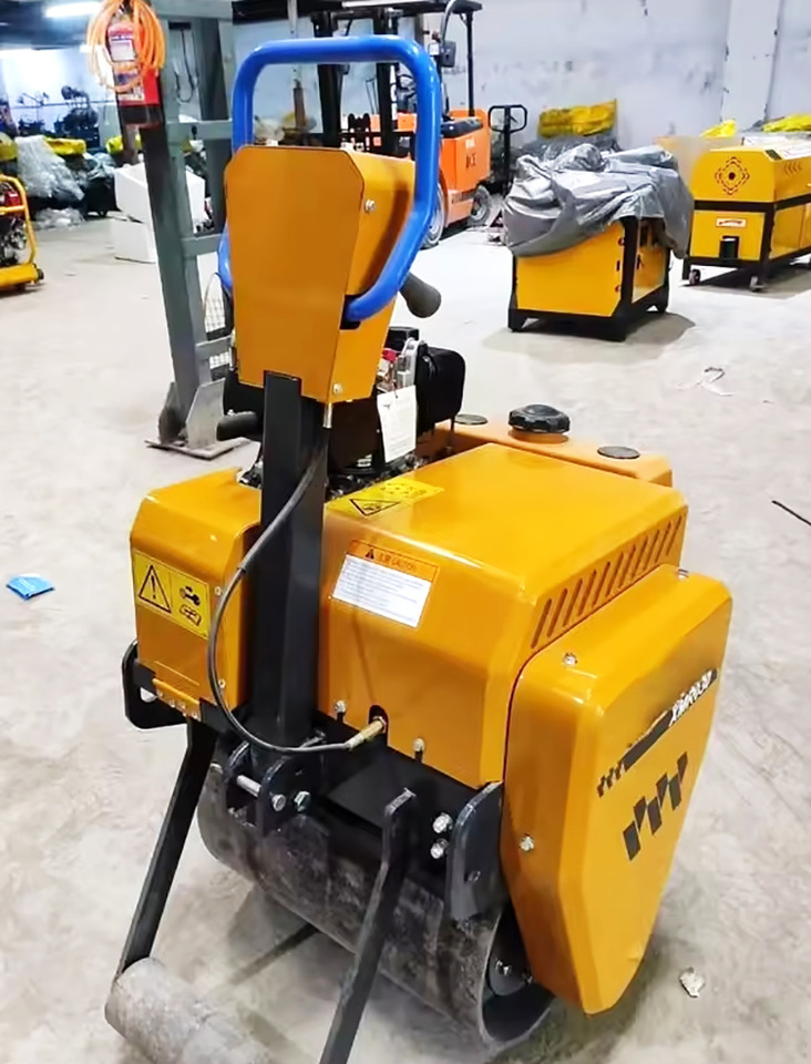 XCMG XMR030 small mini light single drum vibratory road roller - Kleine Walze: das Bild 2 XCMG XMR030 small mini light single drum vibratory road roller - Kleine Walze: das Bild 2