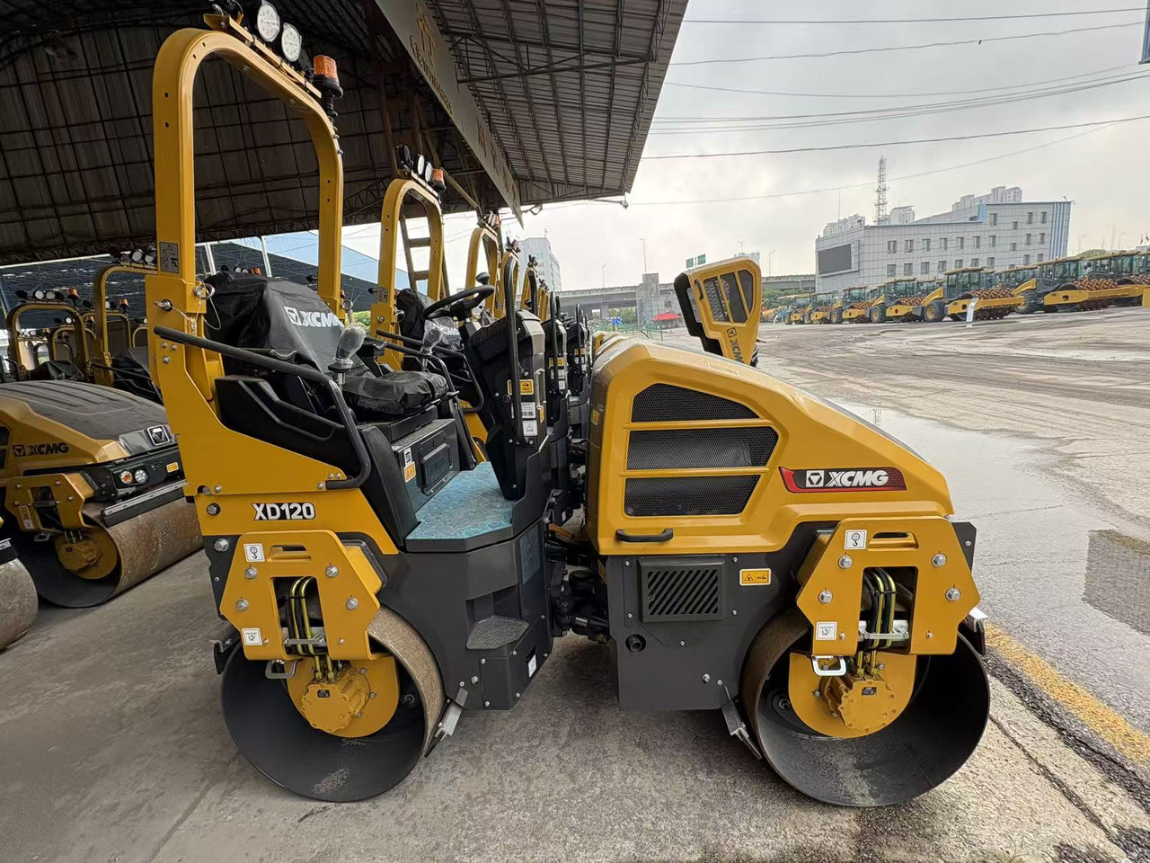 XCMG small XD120 Double Drum Vibratory Road Roller - Kleine Walze: das Bild 4 XCMG small XD120 Double Drum Vibratory Road Roller - Kleine Walze: das Bild 4