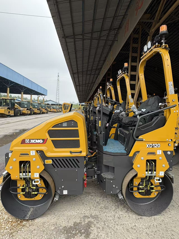 XCMG small XD120 Double Drum Vibratory Road Roller - Kleine Walze: das Bild 2 XCMG small XD120 Double Drum Vibratory Road Roller - Kleine Walze: das Bild 2