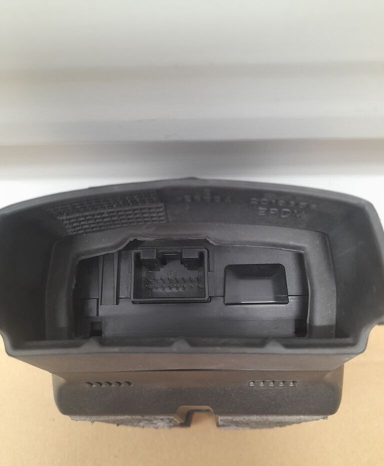 DAF XF 106 2119707 DAF XF 106 LIFT 2119707 truck - Fahrerhaus und Interieur für LKW: das Bild 2 DAF XF 106 2119707 DAF XF 106 LIFT 2119707 truck - Fahrerhaus und Interieur für LKW: das Bild 2