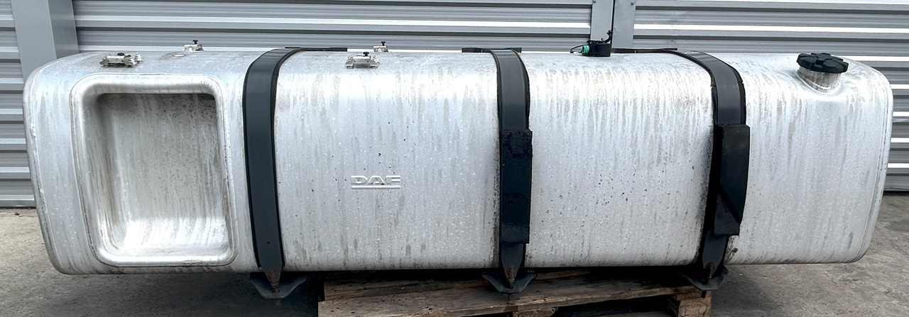 DAF XF 106 480 845L 2327x675x620 - Kraftstofftank für LKW: das Bild 1 DAF XF 106 480 845L 2327x675x620 - Kraftstofftank für LKW: das Bild 1