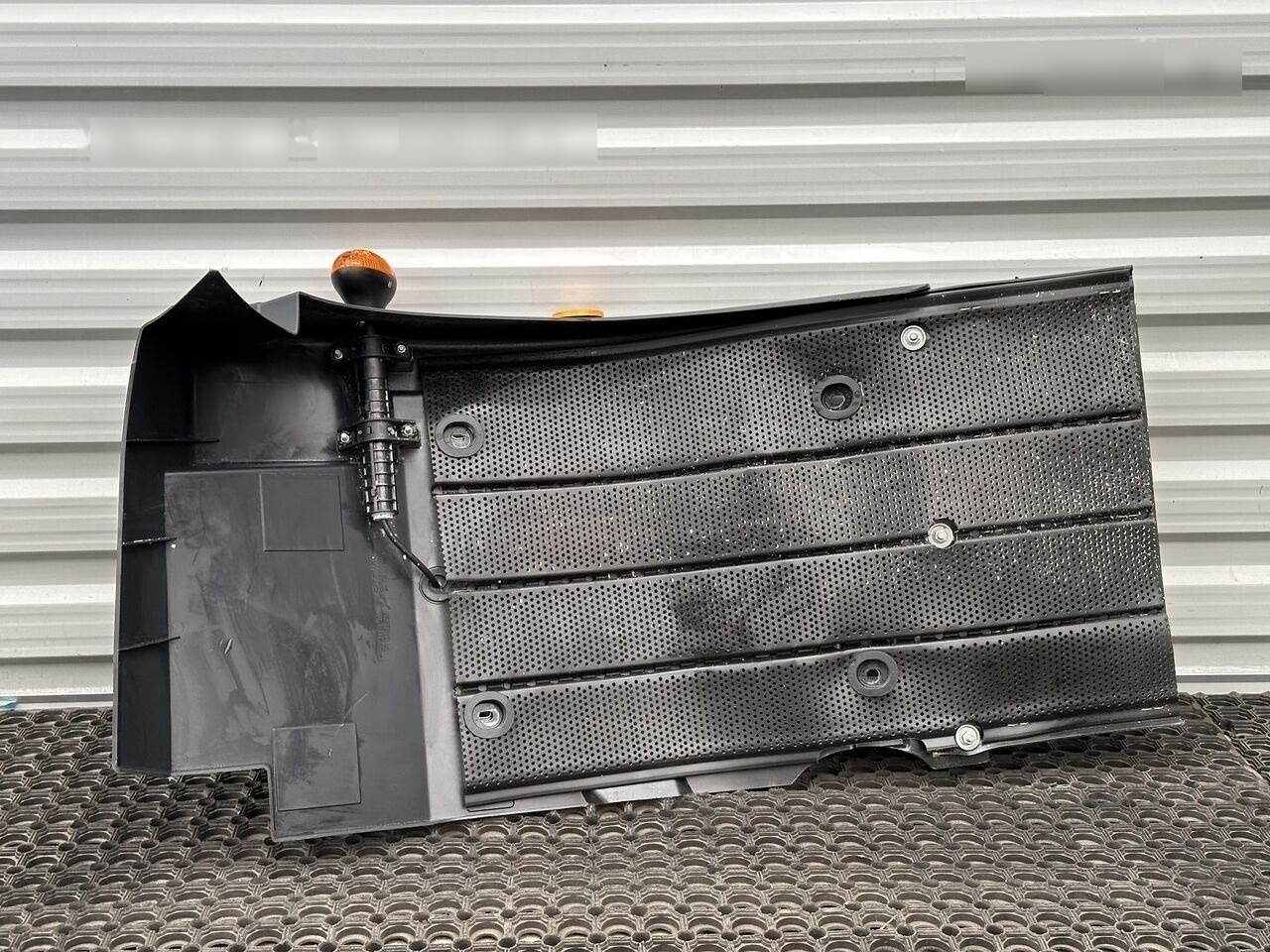 IVECO EUROCARGO 5801551258 - Kotflügel für LKW: das Bild 2 IVECO EUROCARGO 5801551258 - Kotflügel für LKW: das Bild 2