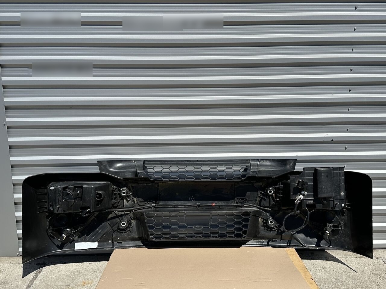 IVECO EUROCARGO 5801690602 / 5801745452 / 5801745449 IVECO 5801690602 / 5801745452 / 5801745449 - Stoßstange für LKW: das Bild 2 IVECO EUROCARGO 5801690602 / 5801745452 / 5801745449 IVECO 5801690602 / 5801745452 / 5801745449 - Stoßstange für LKW: das Bild 2