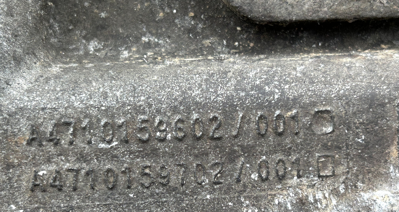 MERCEDES CLUTCH TIMING HOUSING ACTROS MP4 - Nockenwelle: das Bild 5 MERCEDES CLUTCH TIMING HOUSING ACTROS MP4 - Nockenwelle: das Bild 5