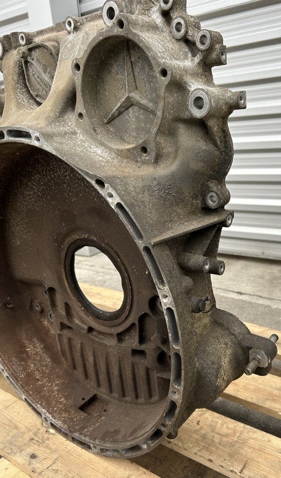 MERCEDES CLUTCH TIMING HOUSING ACTROS MP4 - Nockenwelle: das Bild 3 MERCEDES CLUTCH TIMING HOUSING ACTROS MP4 - Nockenwelle: das Bild 3