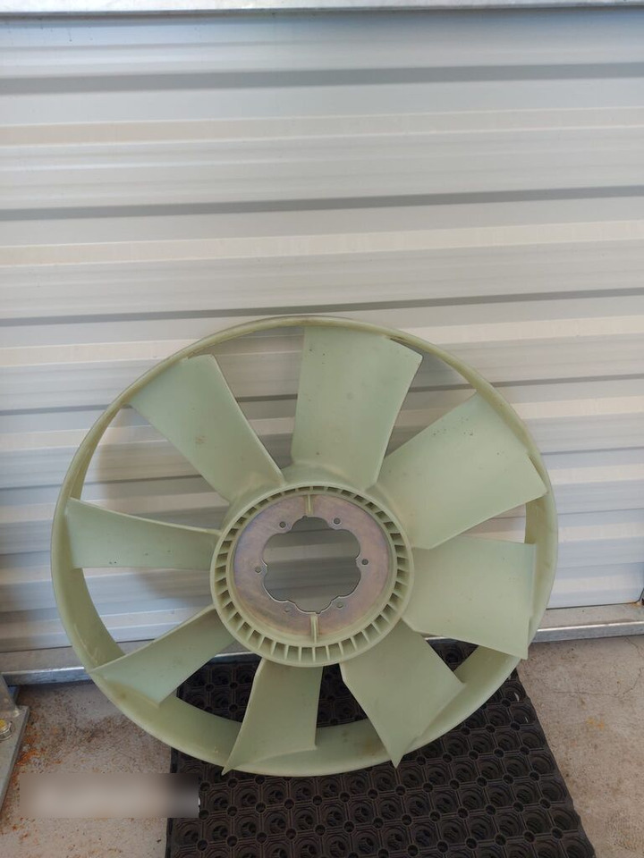 Mercedes-Benz A9062050406 Mercedes-Benz Actros Axor truck - Ventilator für LKW: das Bild 3 Mercedes-Benz A9062050406 Mercedes-Benz Actros Axor truck - Ventilator für LKW: das Bild 3