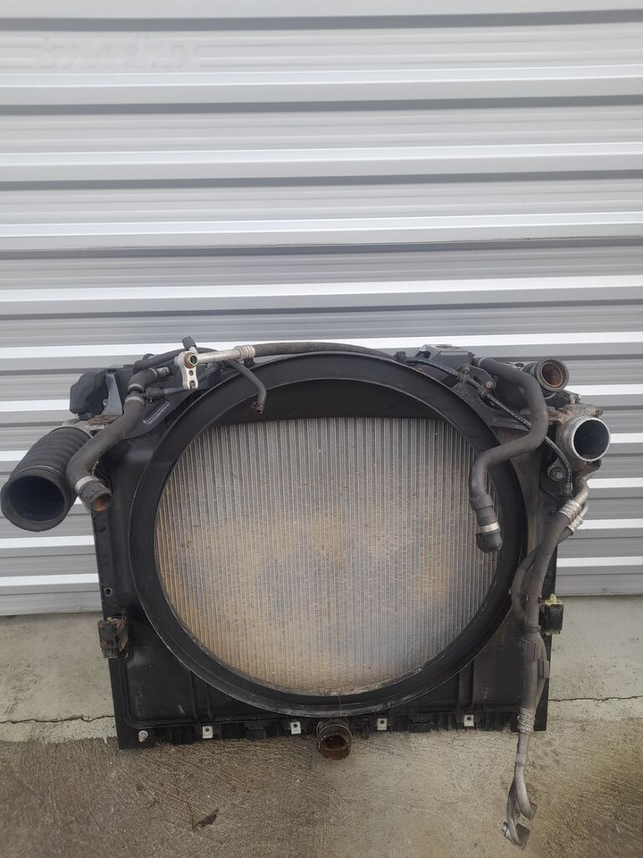 Mercedes-Benz ACTROS MP4 A9605002801 - Interkühler für LKW: das Bild 4 Mercedes-Benz ACTROS MP4 A9605002801 - Interkühler für LKW: das Bild 4