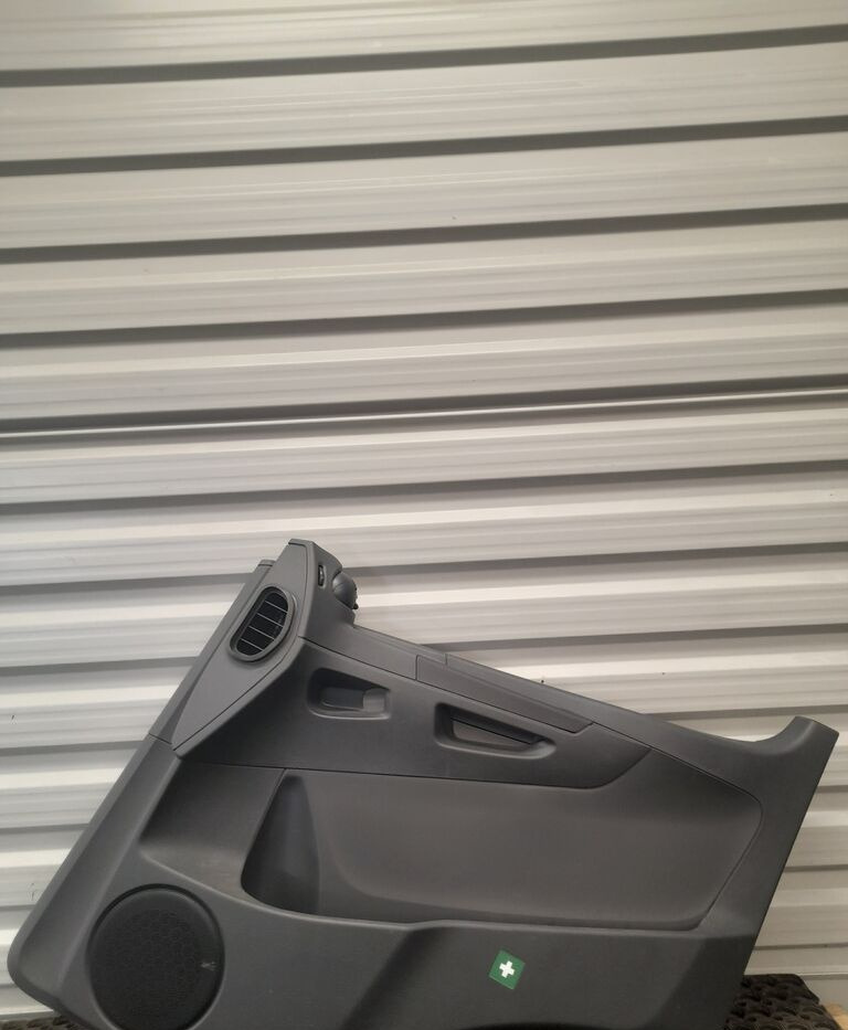 TAPICERKA PANEL DRZWI R Mercedes-Benz ATEGO A9407201870 - Tür und Teile für LKW: das Bild 1 TAPICERKA PANEL DRZWI R Mercedes-Benz ATEGO A9407201870 - Tür und Teile für LKW: das Bild 1